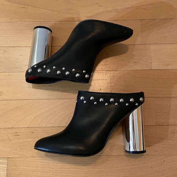 Design Lab Lord & Taylor Simon Mules - Picture 3 of 5